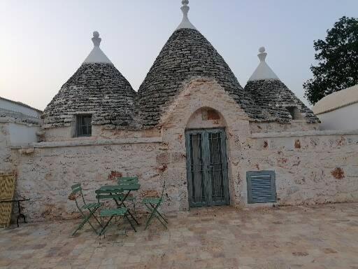 Gasthaus Trullo Del Sol Ceglie Messapica Exterior foto